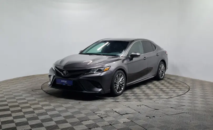 Toyota Camry 2019 года за 11 250 000 тг. в Алматы
