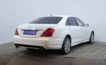 Mercedes-Benz S-Класс 2006 года за 5 450 000 тг. в Астана