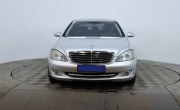 Mercedes-Benz S-Класс 2006 года за 5 790 000 тг. в Астана фото 2