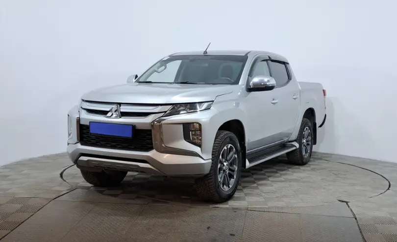 Mitsubishi L200 2021 года за 11 490 000 тг. в Астана