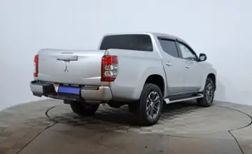 Mitsubishi L200 2021 года за 11 490 000 тг. в Астана