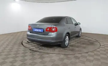 Volkswagen Jetta 2005 года за 2 890 000 тг. в Шымкент
