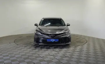 Toyota Camry 2020 года за 9 890 000 тг. в Алматы фото 2