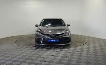 Toyota Camry 2020 года за 9 890 000 тг. в Алматы фото 2