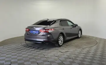 Toyota Camry 2020 года за 9 890 000 тг. в Алматы