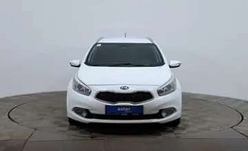 Kia Ceed 2015 года за 5 675 000 тг. в Астана фото 2