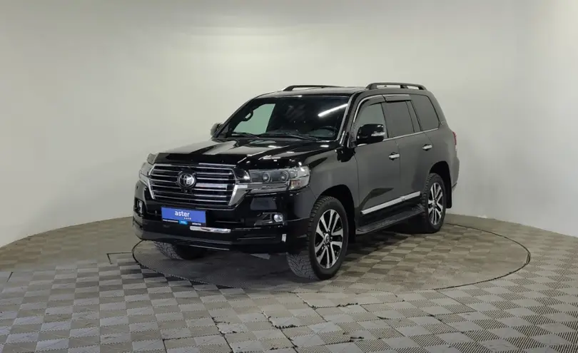 Toyota Land Cruiser 2018 года за 33 900 000 тг. в Алматы