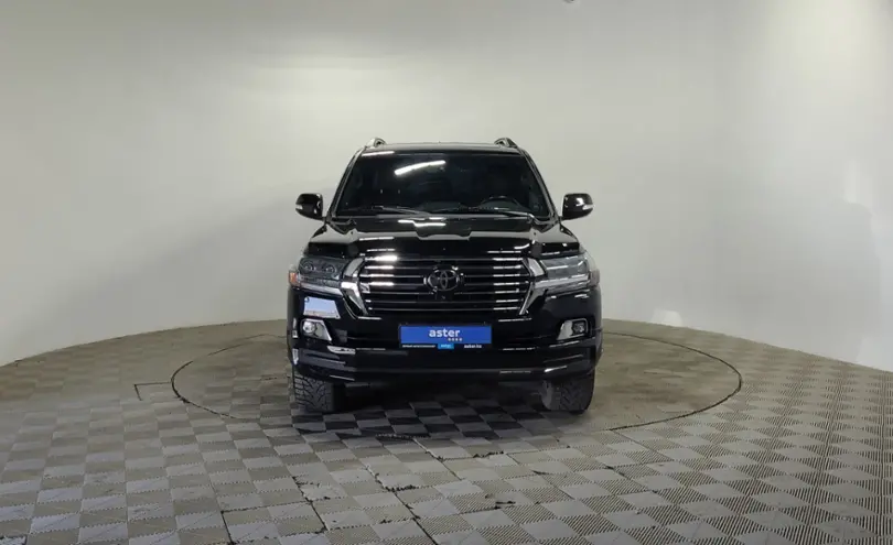 Toyota Land Cruiser 2018 года за 26 590 000 тг. в Алматы фото 2
