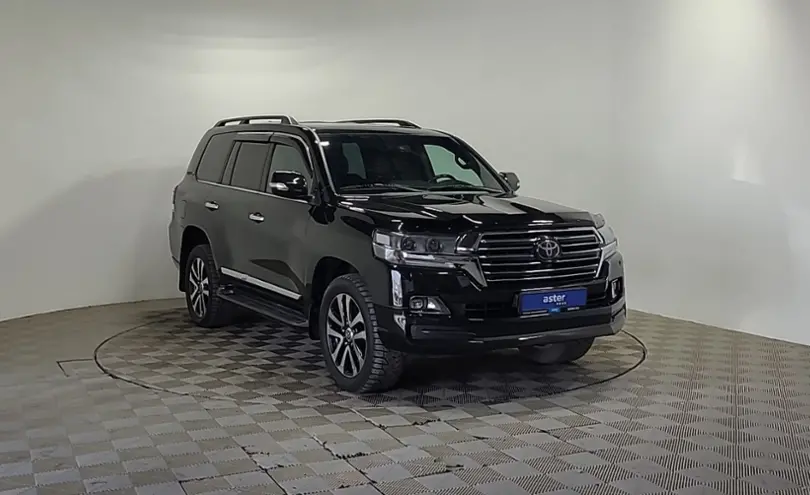 Toyota Land Cruiser 2018 года за 26 590 000 тг. в Алматы фото 3