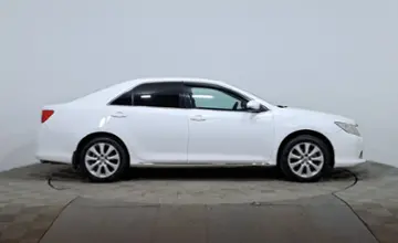 Toyota Camry 2014 года за 6 990 000 тг. в Астана фото 4