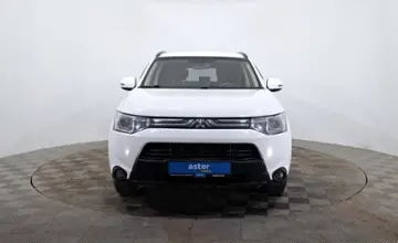 Mitsubishi Outlander 2012 года за 6 390 000 тг. в Астана фото 2