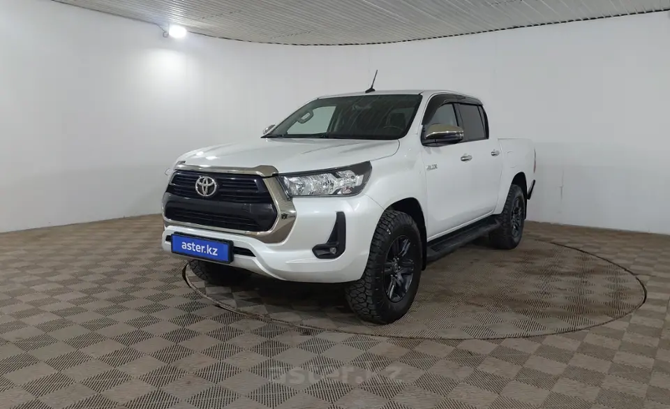 2023 Toyota Hilux