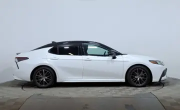 Toyota Camry 2021 года за 11 790 000 тг. в Астана фото 4