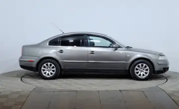 Volkswagen Passat 2002 года за 2 390 000 тг. в Астана фото 4
