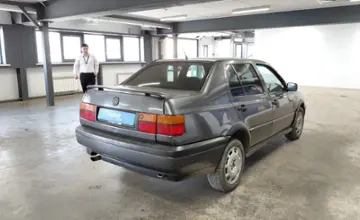Volkswagen Vento 1992 года за 1 090 000 тг. в Астана фото 3