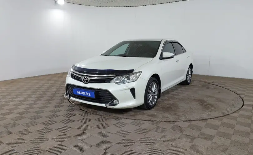 Toyota Camry 2016 года за 11 750 000 тг. в Шымкент