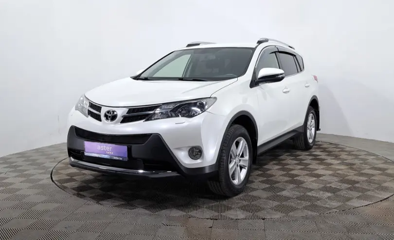 Toyota RAV4 2014 года за 10 190 000 тг. в Астана
