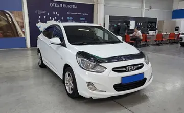 Hyundai Accent 2013 года за 3 790 000 тг. в Усть-Каменогорск фото 3