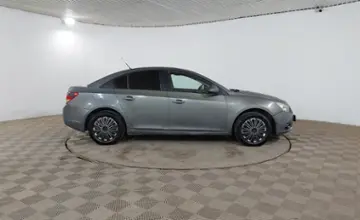 Chevrolet Cruze 2010 года за 2 290 000 тг. в Шымкент фото 4