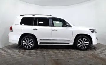 Toyota Land Cruiser 2018 года за 31 990 000 тг. в Астана фото 4