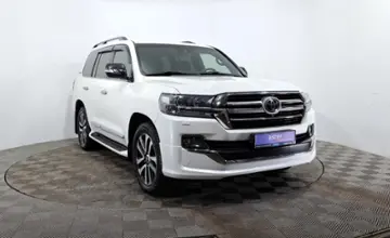 Toyota Land Cruiser 2018 года за 31 990 000 тг. в Астана фото 3