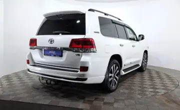 Toyota Land Cruiser 2018 года за 31 990 000 тг. в Астана