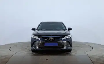 Toyota Camry 2019 года за 13 990 000 тг. в Астана фото 2