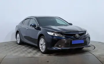 Toyota Camry 2019 года за 13 990 000 тг. в Астана фото 3
