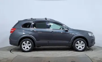 Chevrolet Captiva 2018 года за 8 890 000 тг. в Астана фото 4