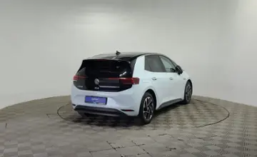 Volkswagen ID.3 2023 года за 7 490 000 тг. в Алматы