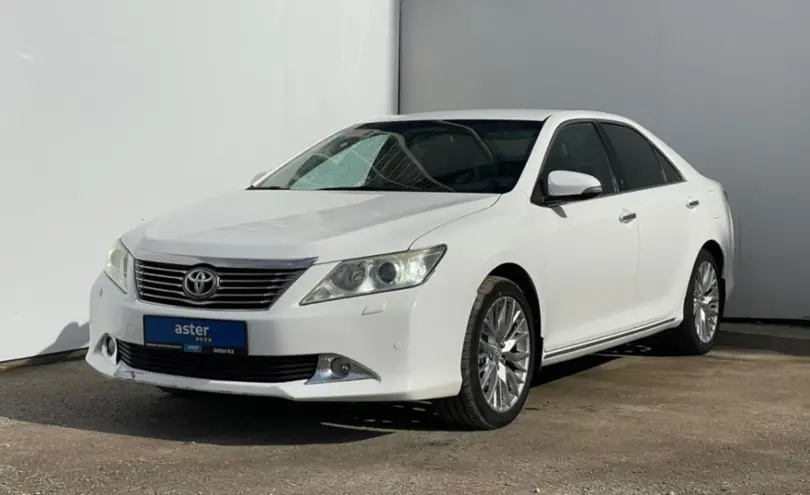 Toyota Camry 2011 года за 7 990 000 тг. в Уральск