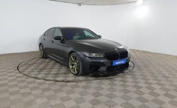 BMW 5 серии 2017 года за 17 990 000 тг. в Шымкент фото 3
