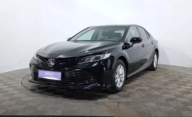 Toyota Camry 2020 года за 10 990 000 тг. в Астана