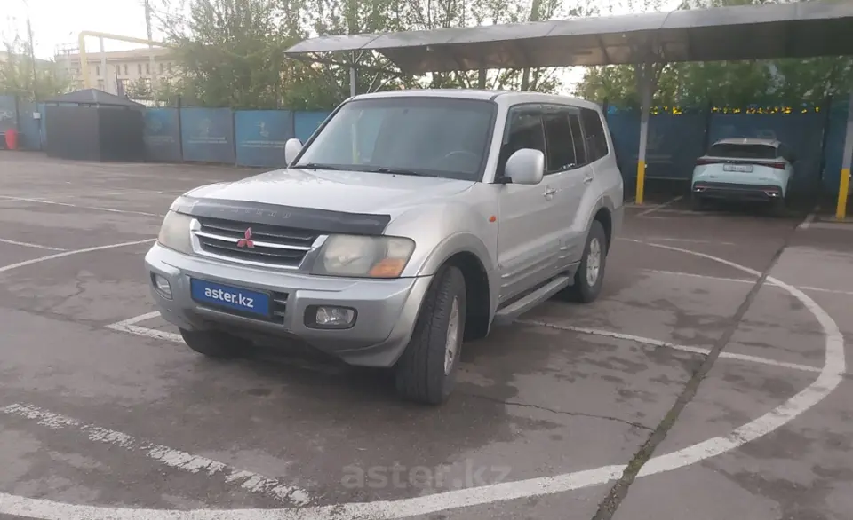 2002 Mitsubishi Pajero
