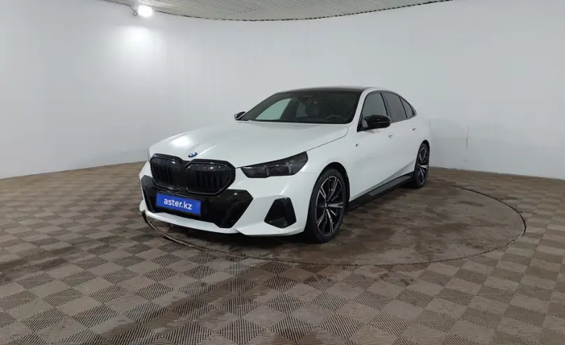 BMW 5 серии 2024 года за 41 990 000 тг. в Шымкент
