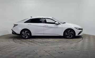 Hyundai Elantra 2023 года за 7 990 000 тг. в Алматы фото 4