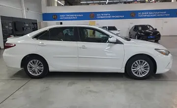 Toyota Camry 2015 года за 7 810 000 тг. в Усть-Каменогорск фото 4