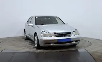 Mercedes-Benz C-Класс 2002 года за 2 000 000 тг. в Астана фото 3