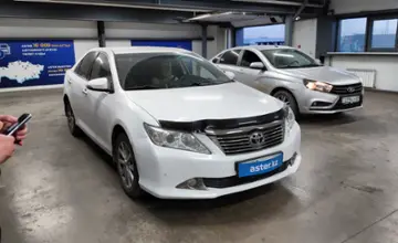 Toyota Camry 2014 года за 7 990 000 тг. в Астана фото 2
