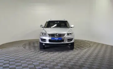 Volkswagen Touareg 2008 года за 6 490 000 тг. в Алматы фото 2