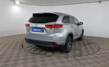 Toyota Highlander 2019 года за 14 590 000 тг. в Шымкент