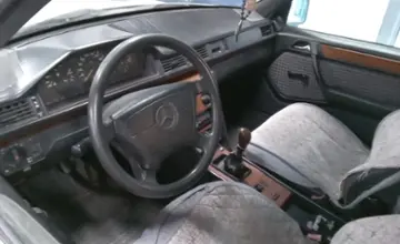 Mercedes-Benz E-Класс 1993 года за 990 000 тг. в Астана фото 5