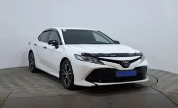 Toyota Camry 2018 года за 9 990 000 тг. в Астана фото 3