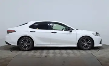 Toyota Camry 2018 года за 9 990 000 тг. в Астана фото 4