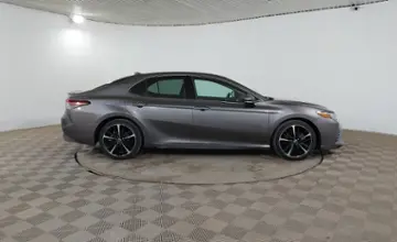 Toyota Camry 2019 года за 13 300 000 тг. в Шымкент фото 4