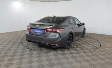 Toyota Camry 2019 года за 13 300 000 тг. в Шымкент