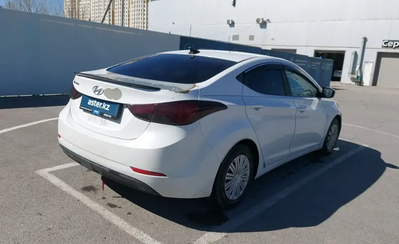 Hyundai Elantra 2015 года за 5 500 000 тг. в Шымкент фото 3