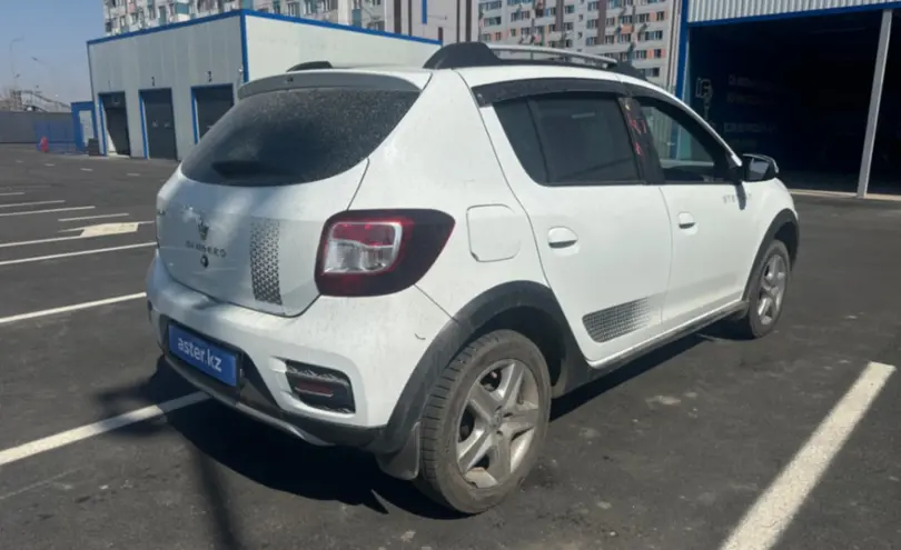 Renault Sandero 2017 года за 5 500 000 тг. в Алматы фото 5