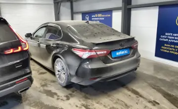 Toyota Camry 2018 года за 12 500 000 тг. в Астана фото 4