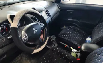 Mitsubishi Outlander 2010 года за 7 500 000 тг. в Астана фото 5